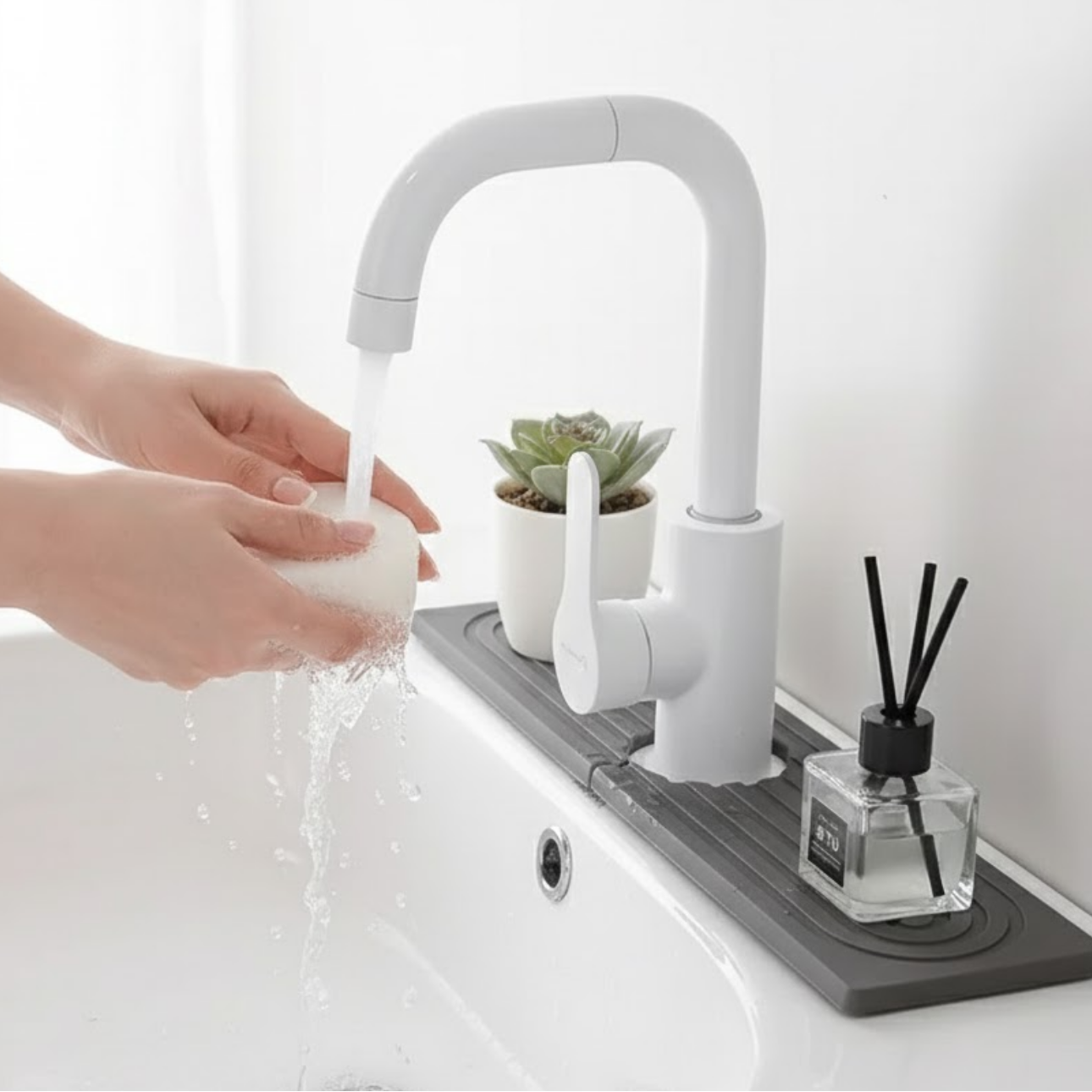 PierreSèche — Tapis Absorbant en Pierre Diatomite pour Évier & Salle de Bain | 60 cm
