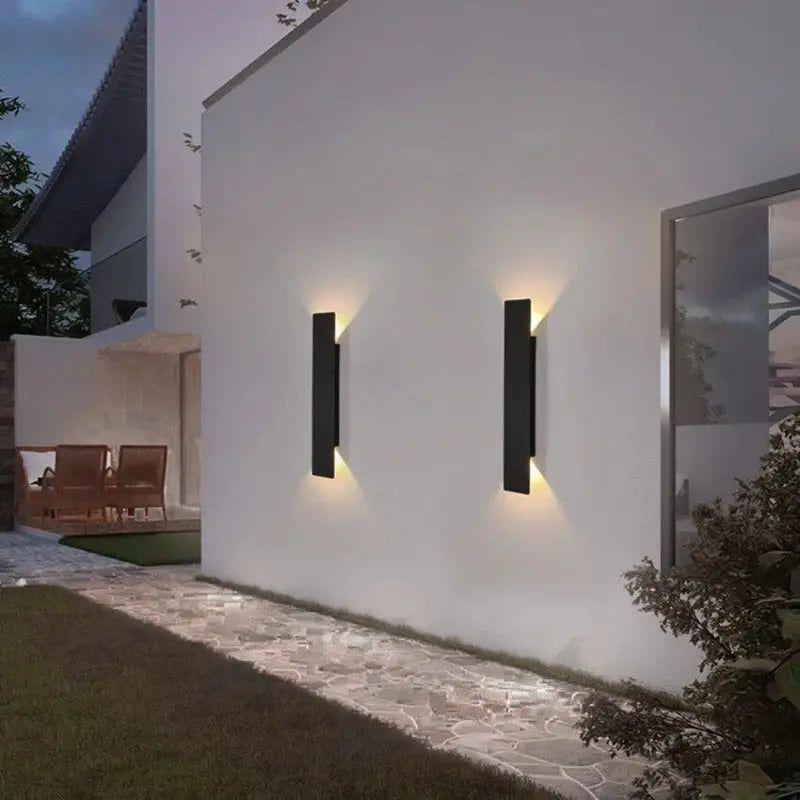 LumiExtérieur — Applique Murale LED Extérieure Étanche | 2W–24W | Blanc Chaud & Froid | Veromora